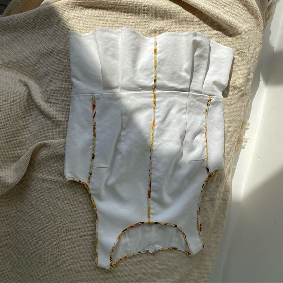 Fitted flare blouse - Picture 10 of 10